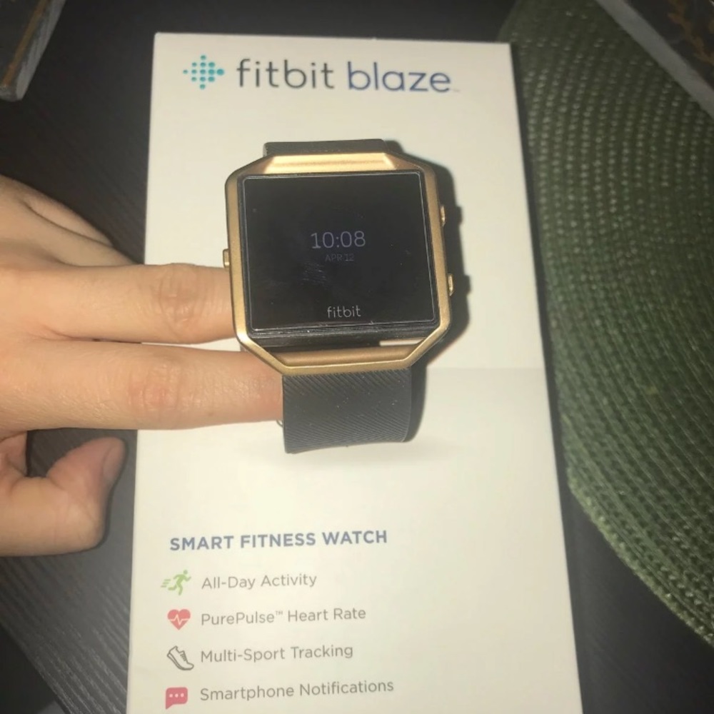 Fit Bit Blaze Size S with screen protector